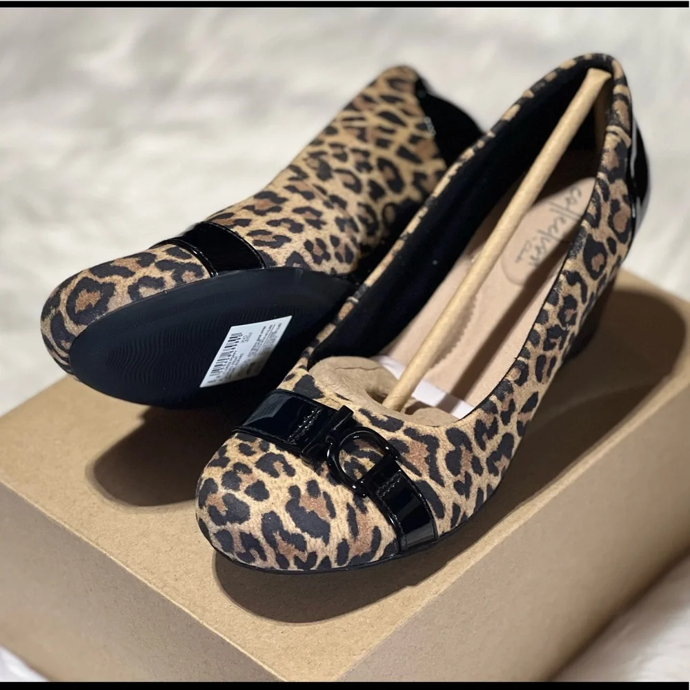 New clarks women Flores Tulip Wedge Pump - Picture 6 of 16
